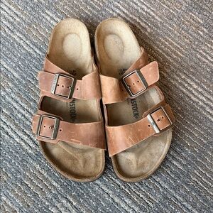 Worn once! Birkenstock Arizona oiled leather sandals